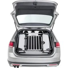Grille arrière universelle pour voiture 94-114x69x53cm - Trixie à 229,00 € - Trixie - 13201 - Matériel pour voiture