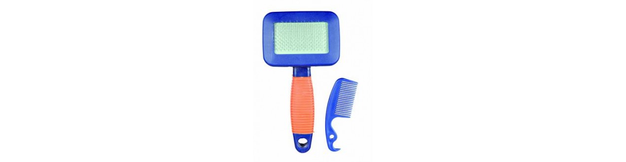 Combs & brushes